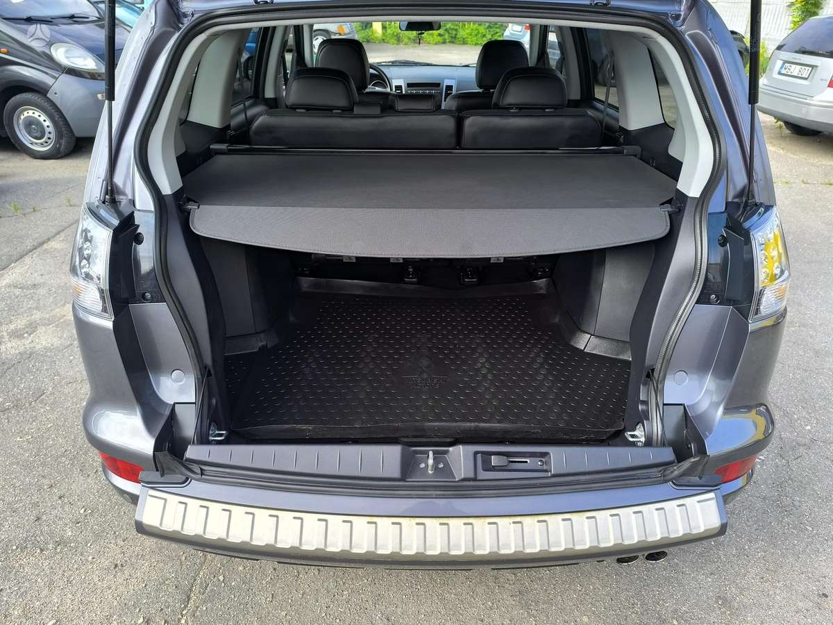 Mitsubishi Outlander 2011 — photo 19