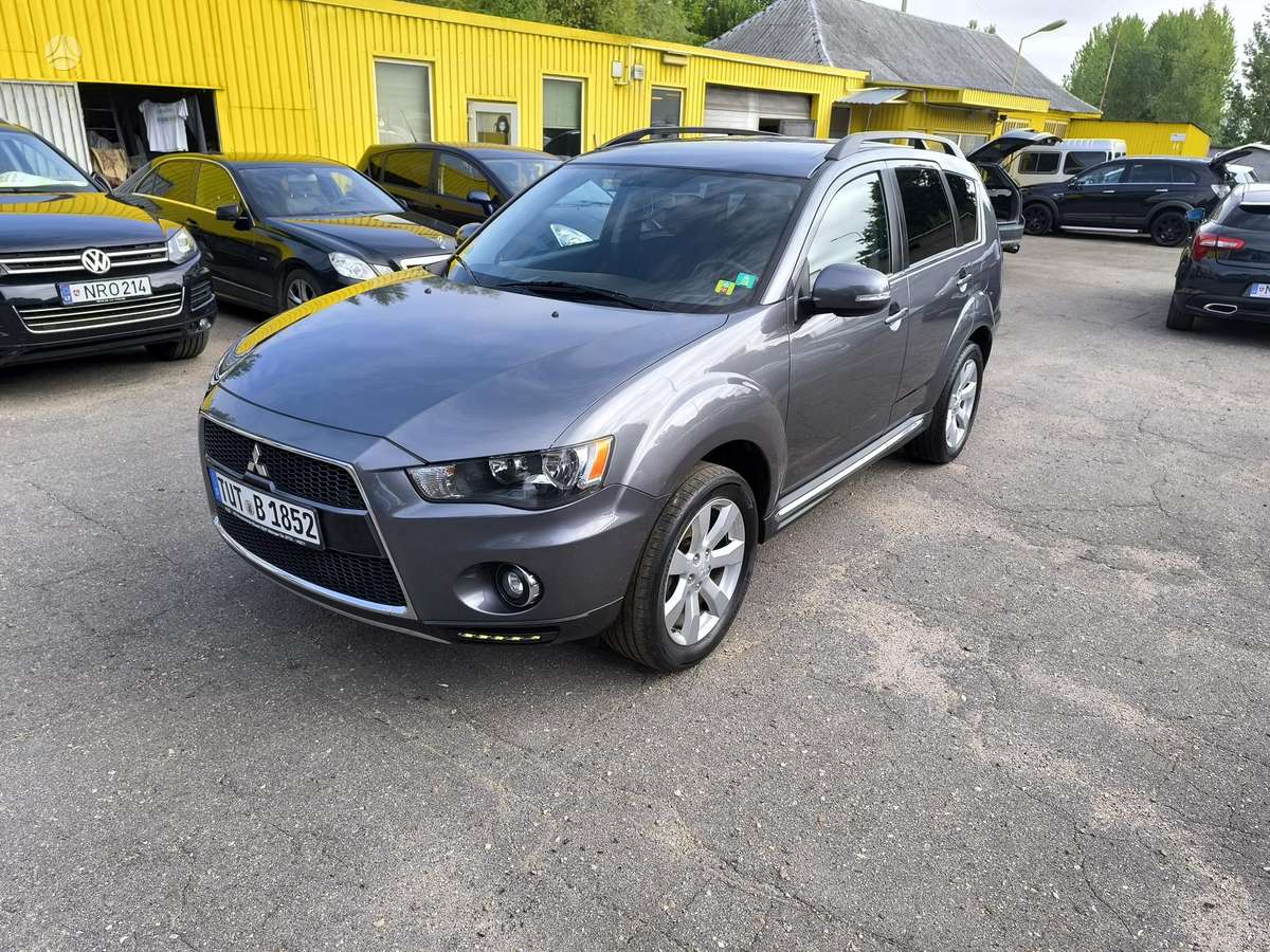 Mitsubishi Outlander 2011 — engine 2268 cm³, 177 HP (130kW)