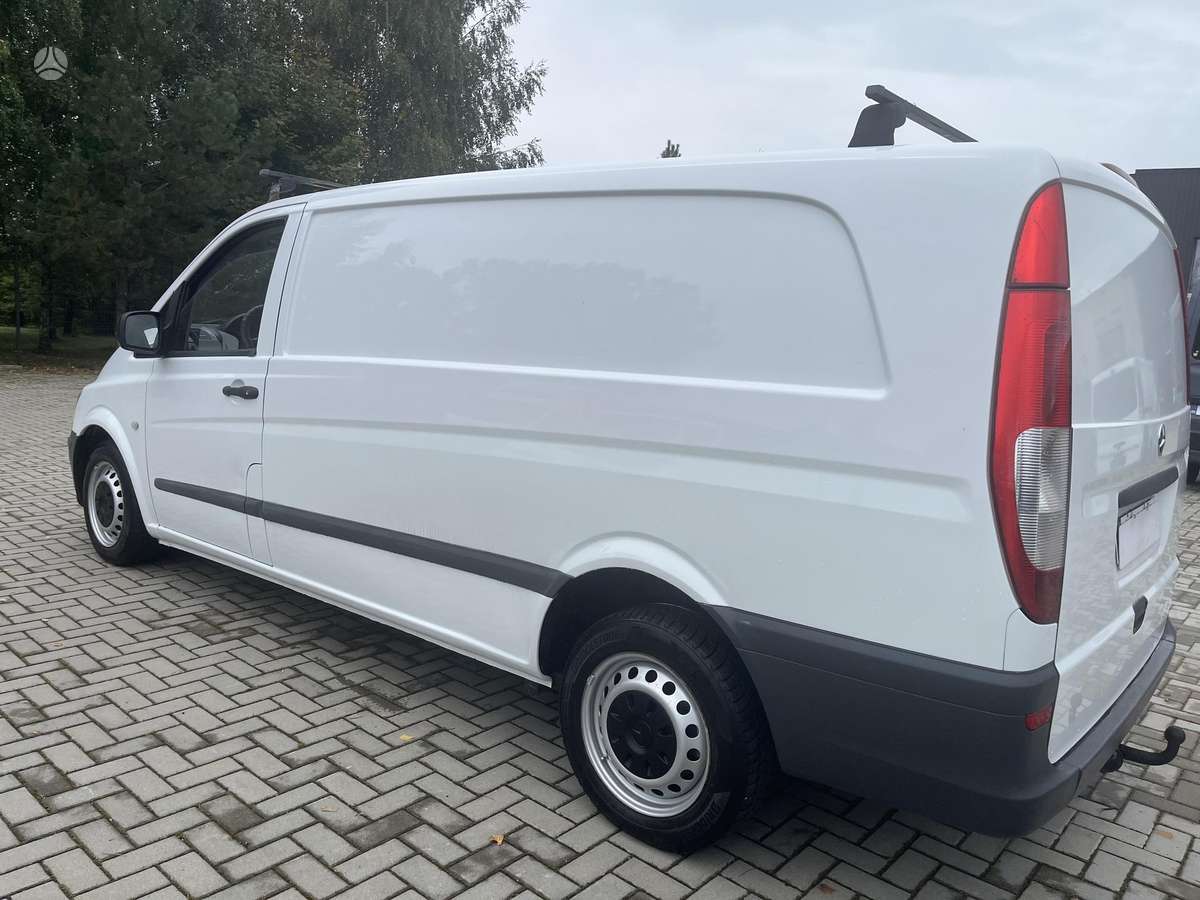 Mercedes-Benz Vito 2011 — салон
