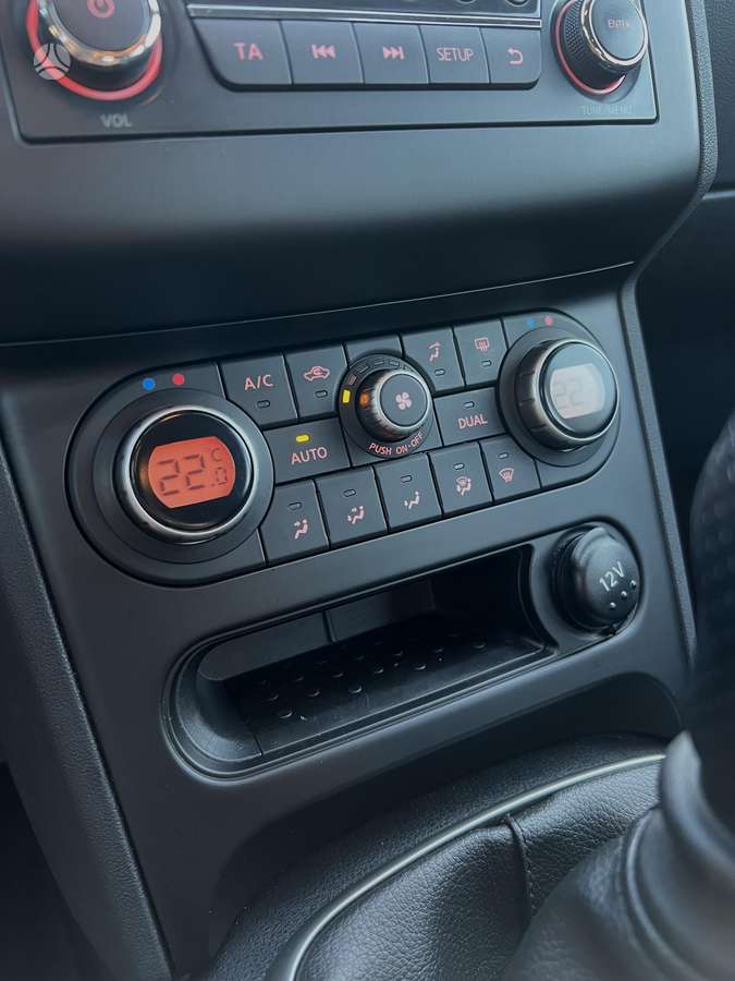 Nissan Qashqai 2011 — photo 13