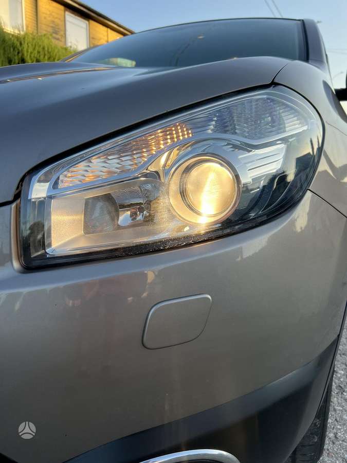 Nissan Qashqai 2011 — photo 5