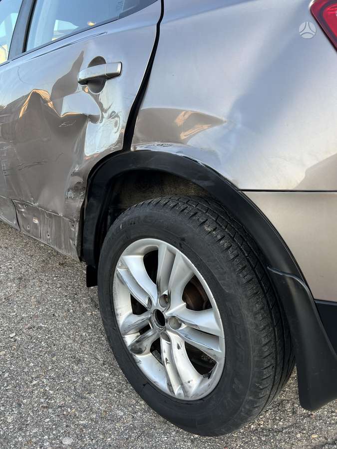 Nissan Qashqai 2011 — photo 7
