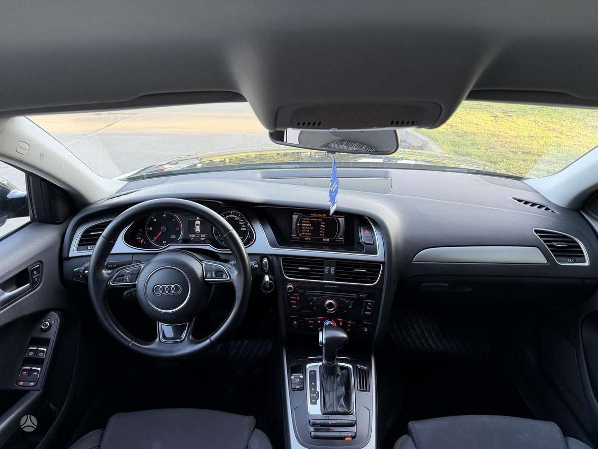 Audi A4 2013 — photo 5
