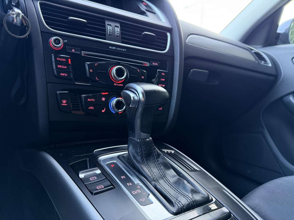 Audi A4 2013 — photo 6
