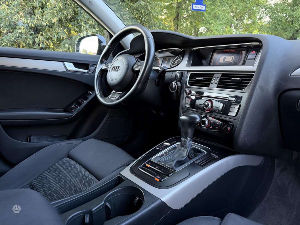 Audi A4 2013 — photo 8