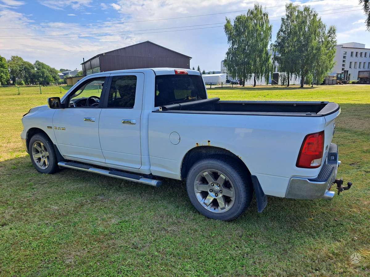 Dodge Ram 2010 — photo 11