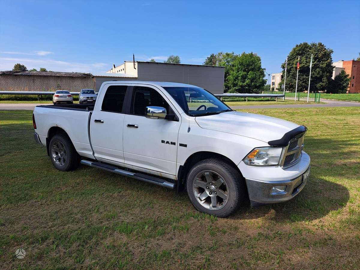 Dodge Ram 2010 — engine 5654 cm³, 401 HP (295kW)