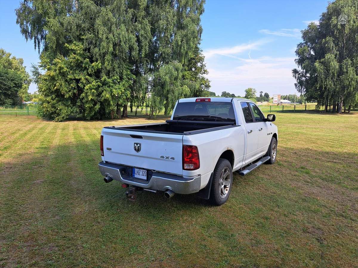 Dodge Ram 2010 — photo 7