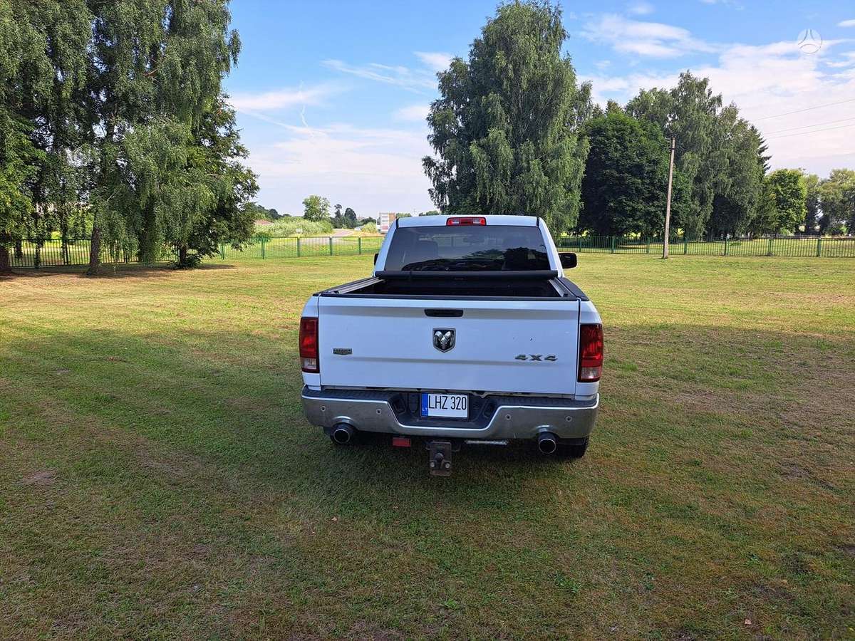 Dodge Ram 2010 — photo 8