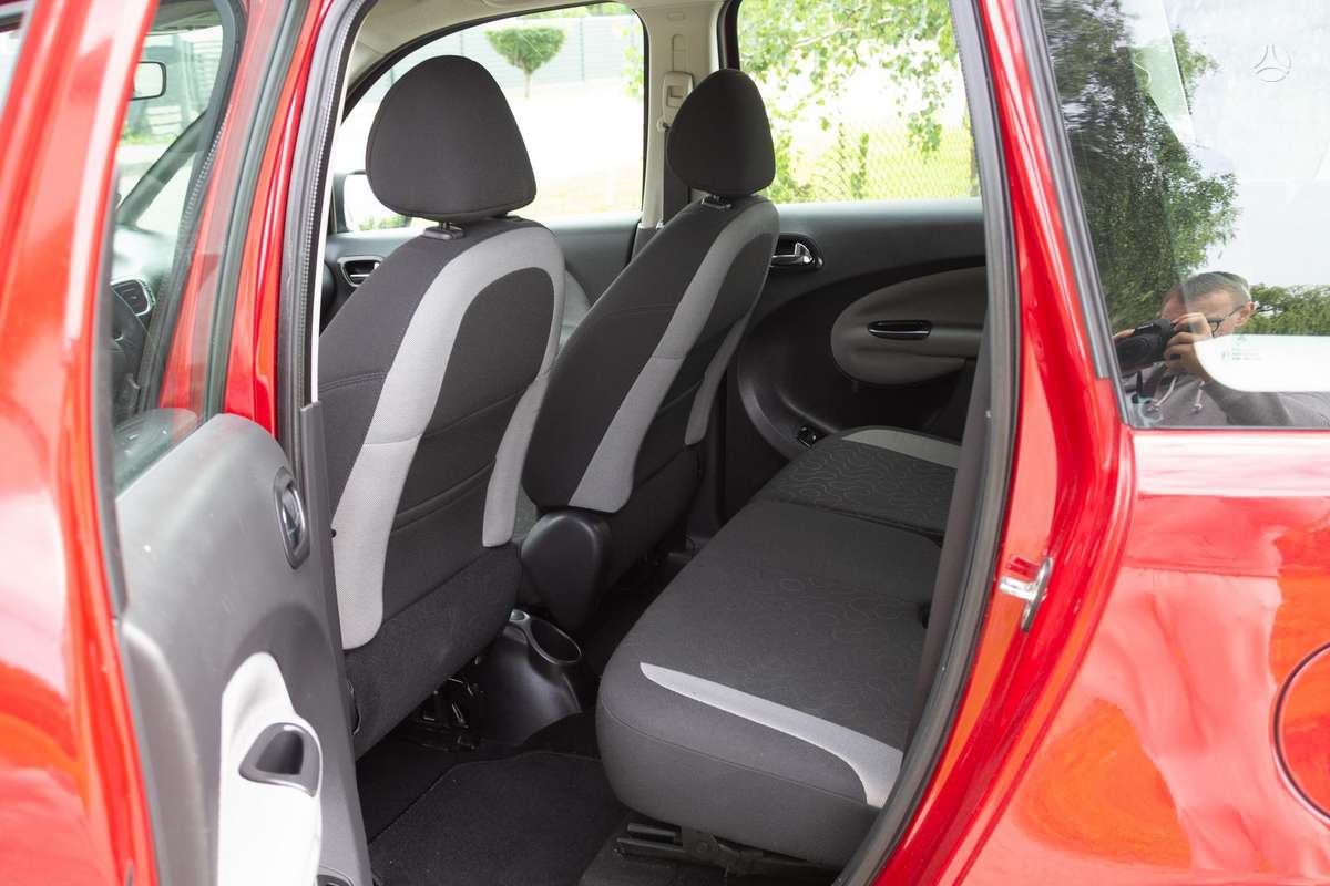 Citroen C3 2012 — photo 15