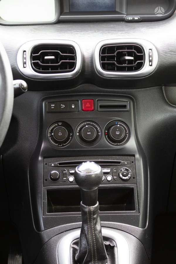 Citroen C3 2012 — photo 18