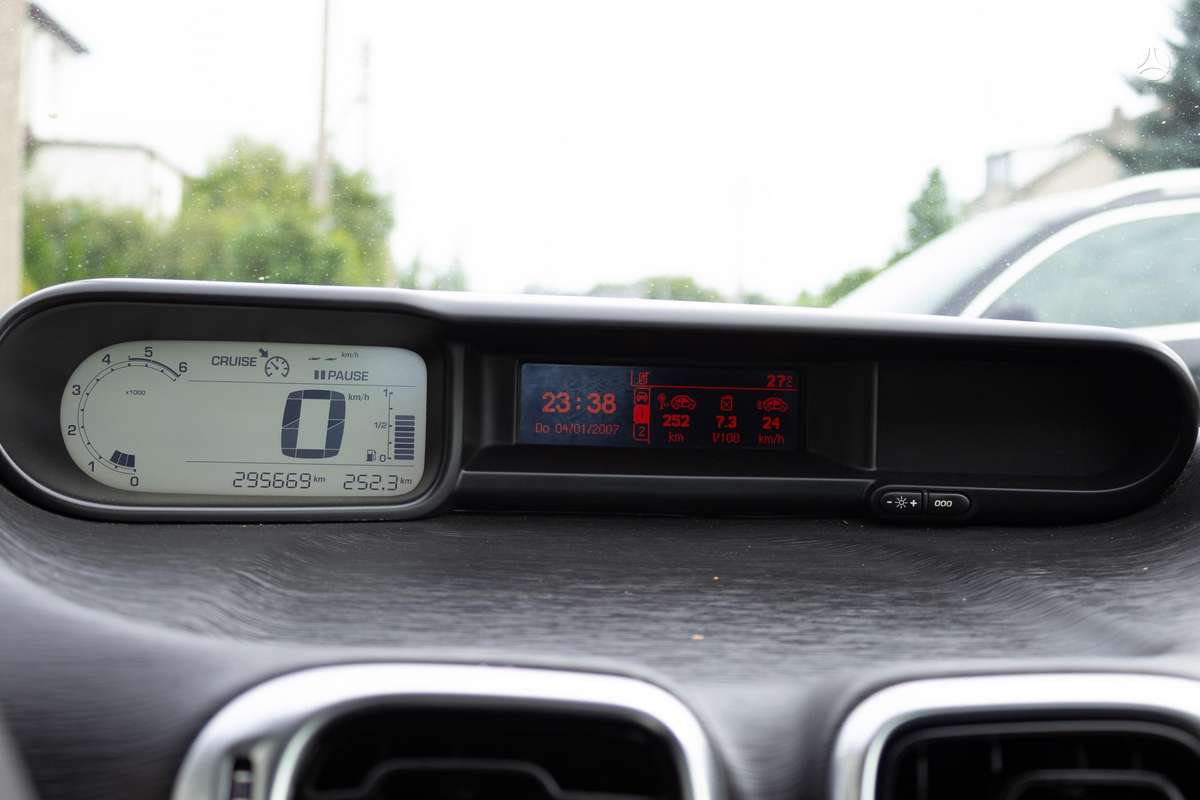 Citroen C3 2012 — photo 20