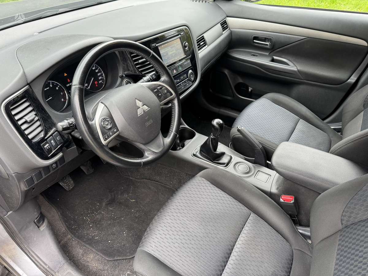Mitsubishi Outlander 2014 — фото 10