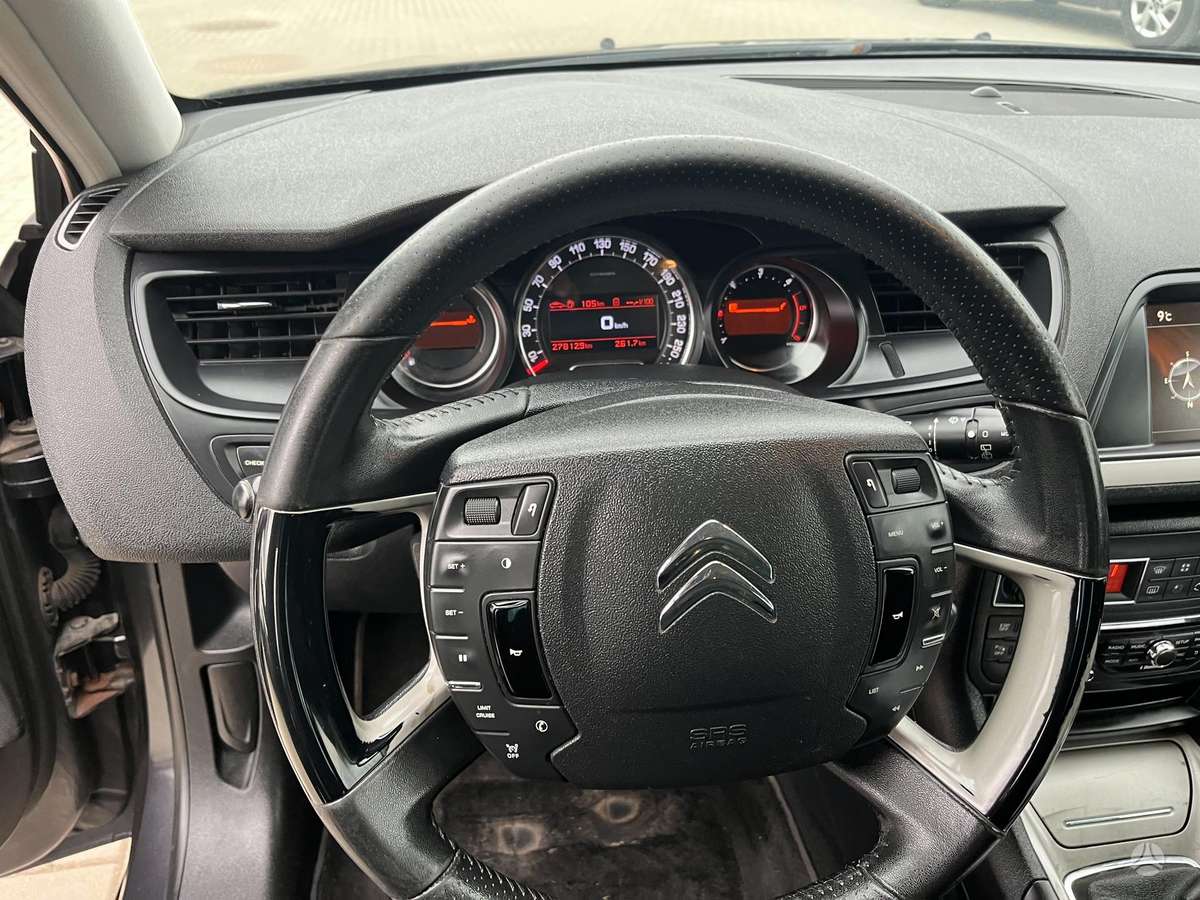 Citroen C5 2013 — photo 14
