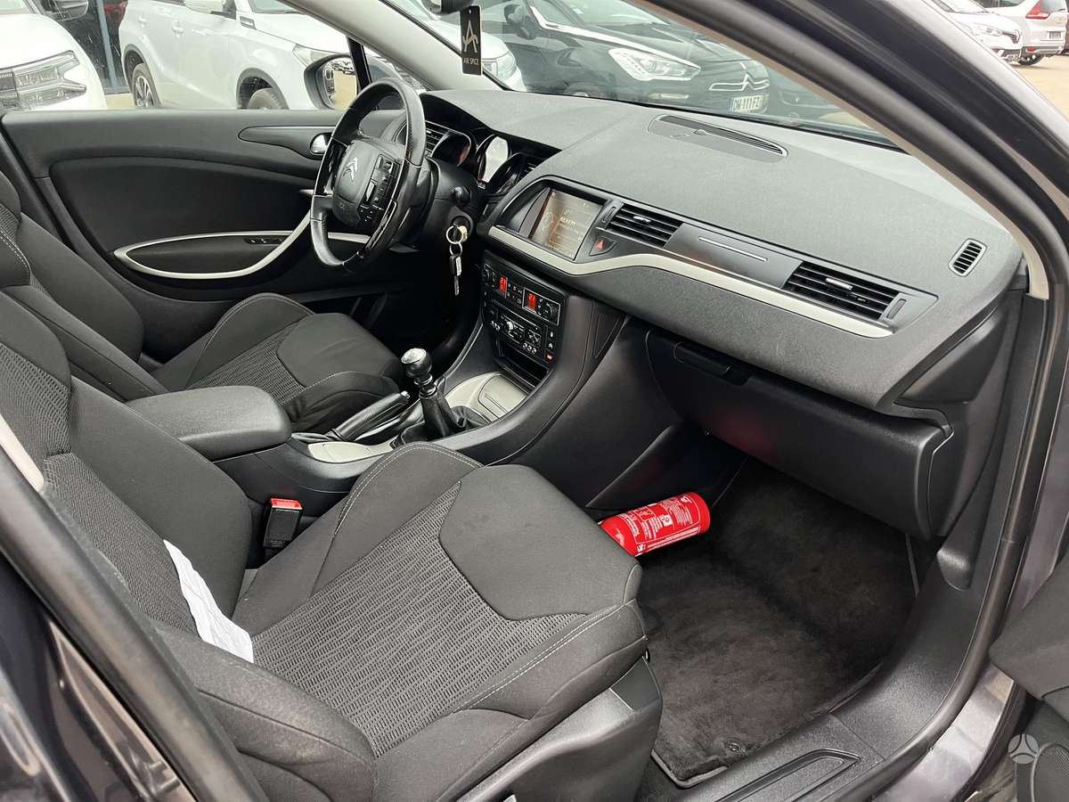Citroen C5 2013 — photo 17