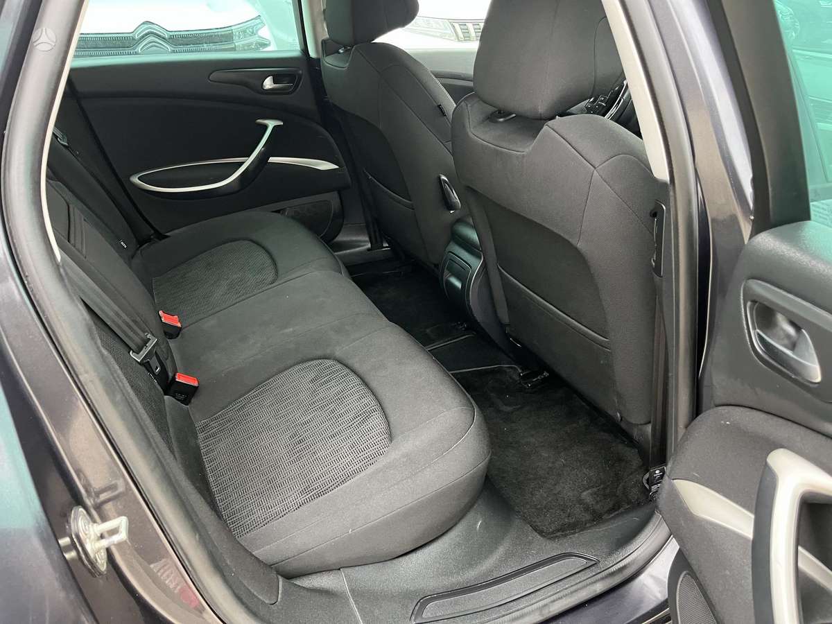 Citroen C5 2013 — photo 18