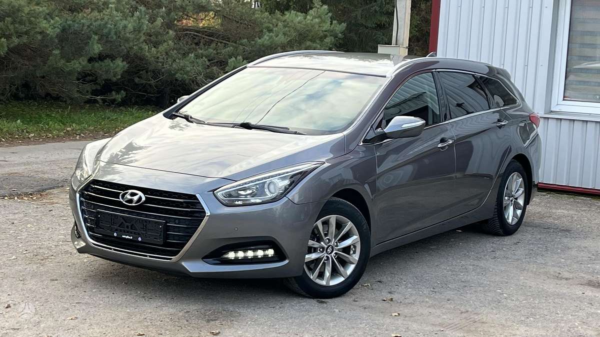 Hyundai i40 2015 — салон