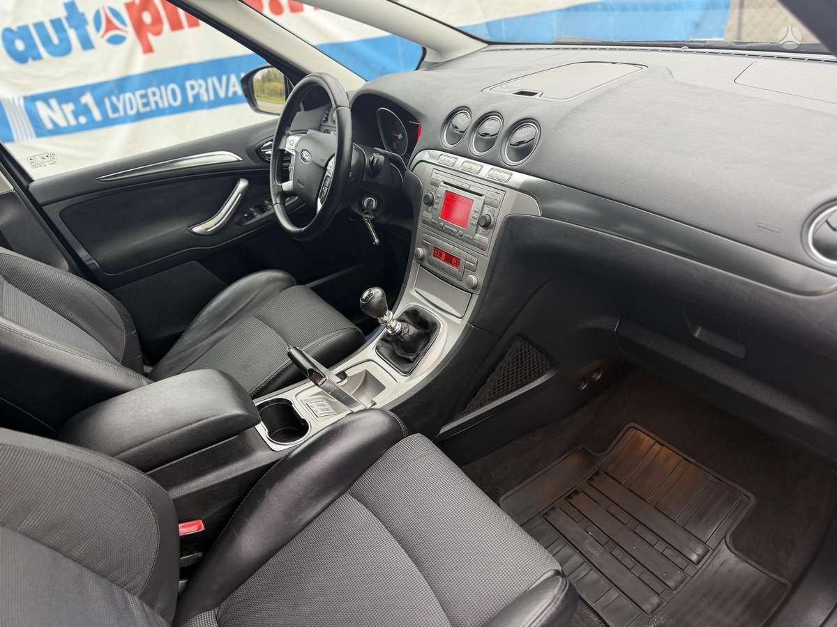 Ford S-MAX 2007 — photo 11