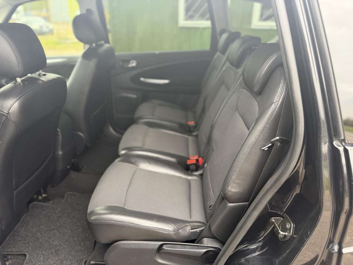 Ford S-MAX 2007 — photo 18
