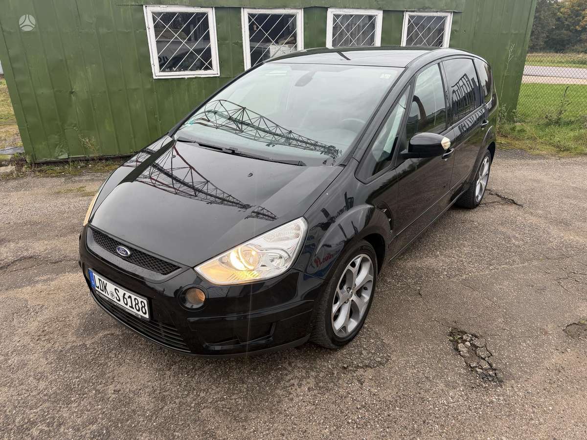 Ford S-MAX 2007 — rear view