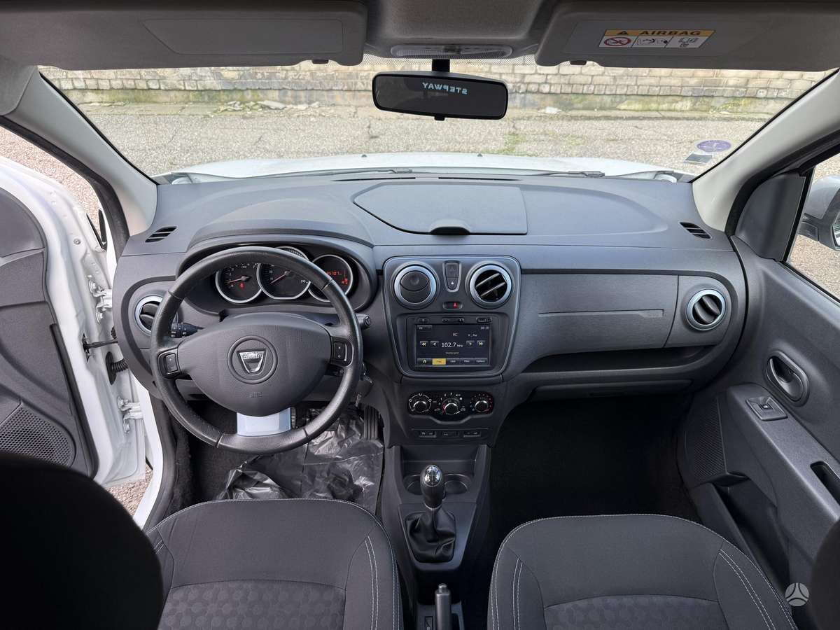 Dacia Lodgy 2015 — photo 11