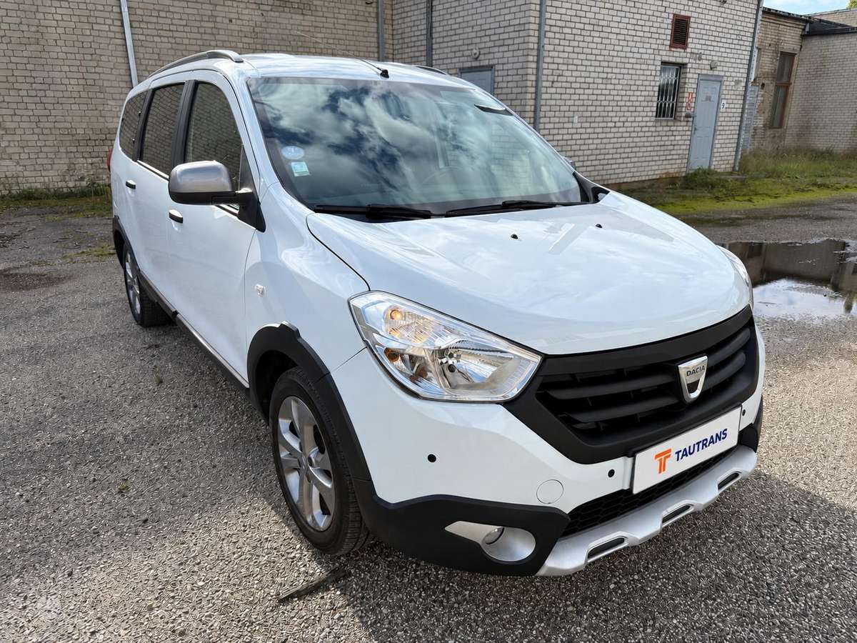 Dacia Lodgy 2015 — interior