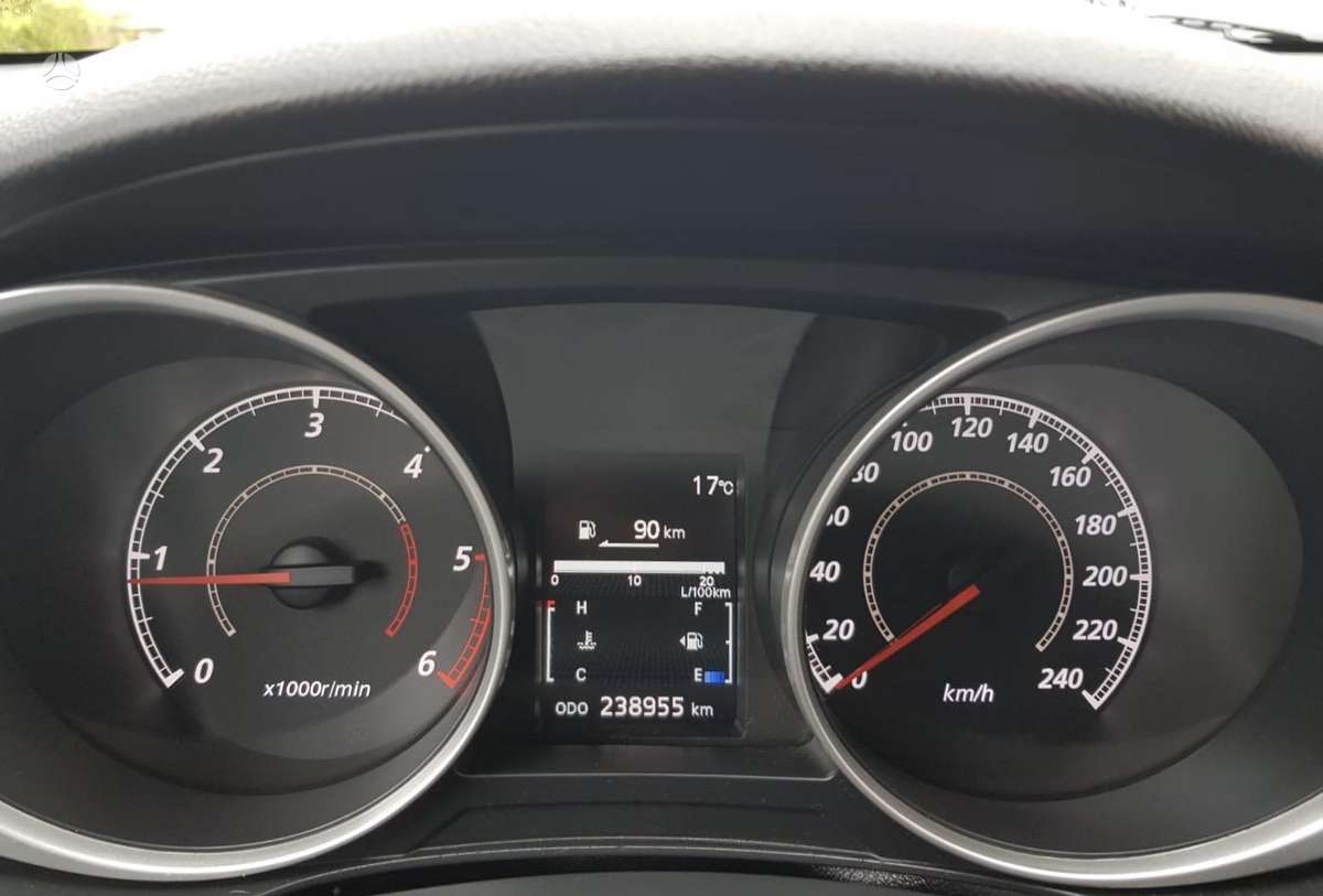 Mitsubishi ASX 2010 — photo 11