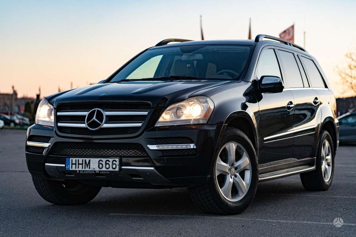 Mercedes-Benz GL450, 2009
