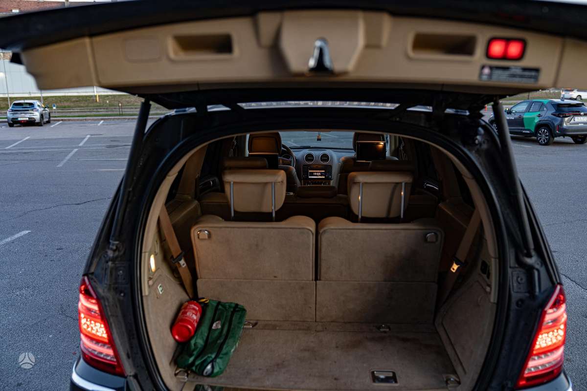 Mercedes-Benz GL450 2009 — photo 13
