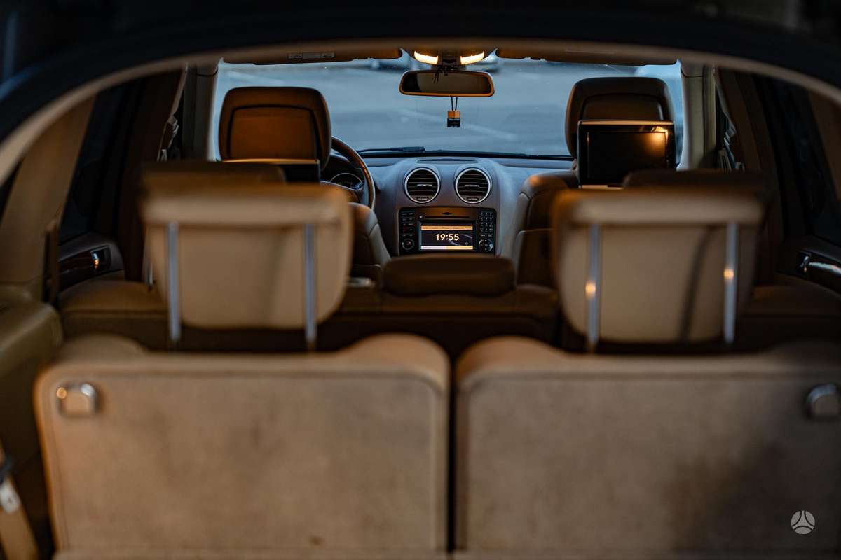 Mercedes-Benz GL450 2009 — photo 14