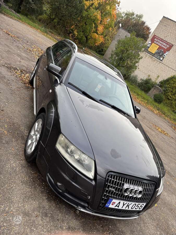 Audi A6 2006 — салон