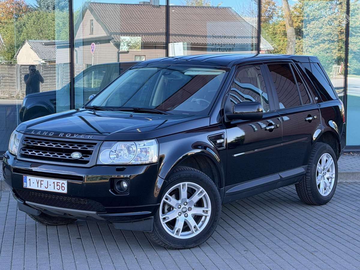 Land Rover 2011 — салон