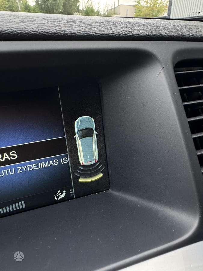 Volvo V60 2014 — photo 16