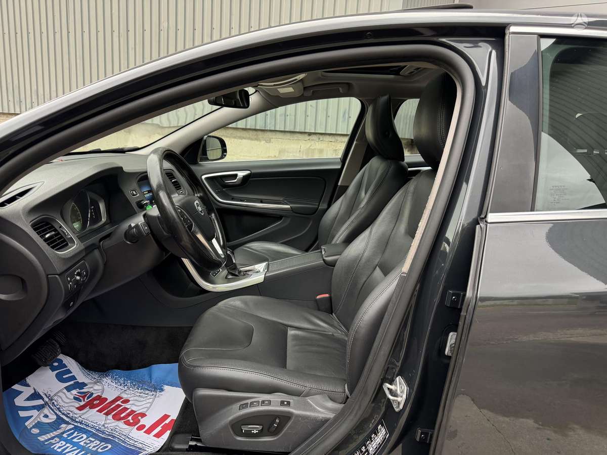 Volvo V60 2014 — photo 6
