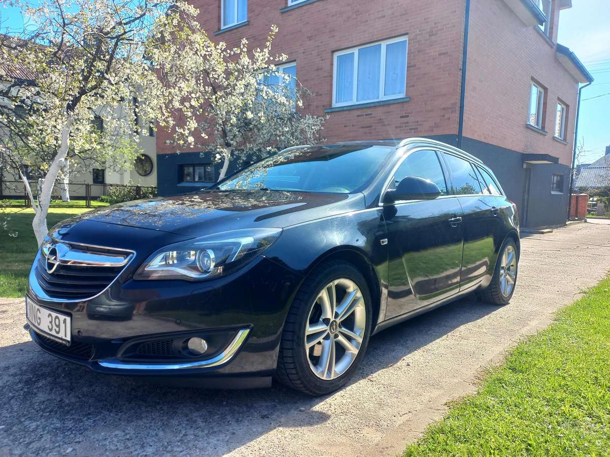 Opel Insignia 2015 — interior