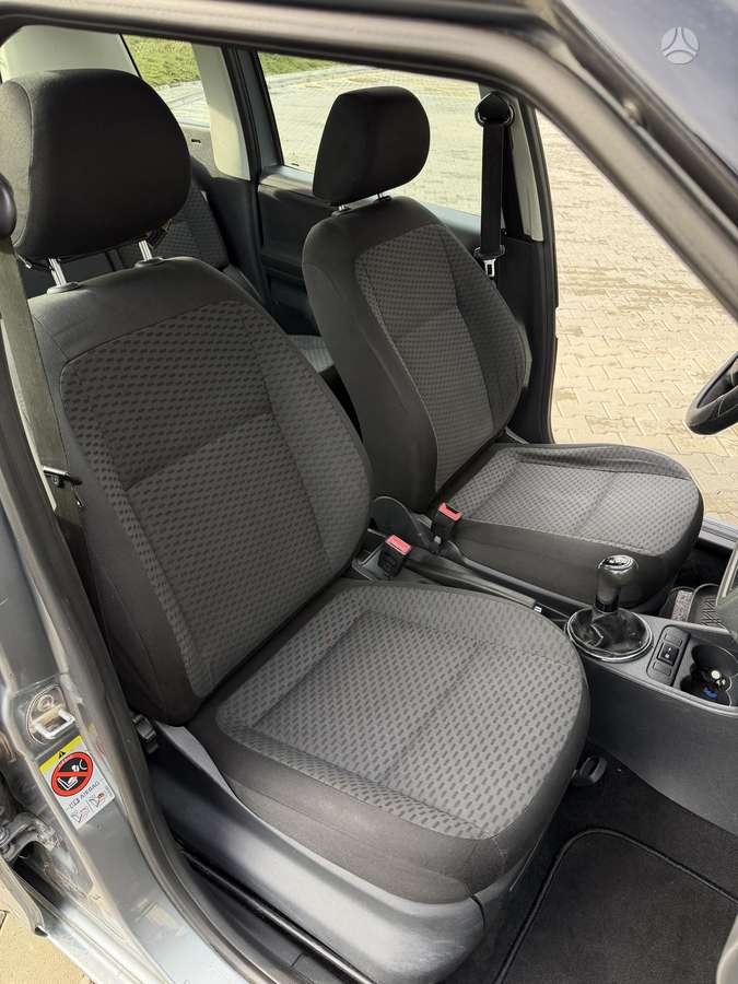 Skoda Roomster 2013 — photo 12