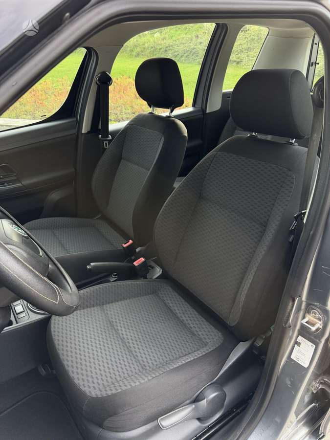 Skoda Roomster 2013 — photo 6