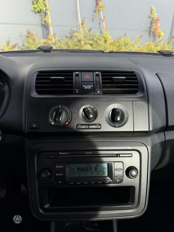 Skoda Roomster 2013 — photo 9