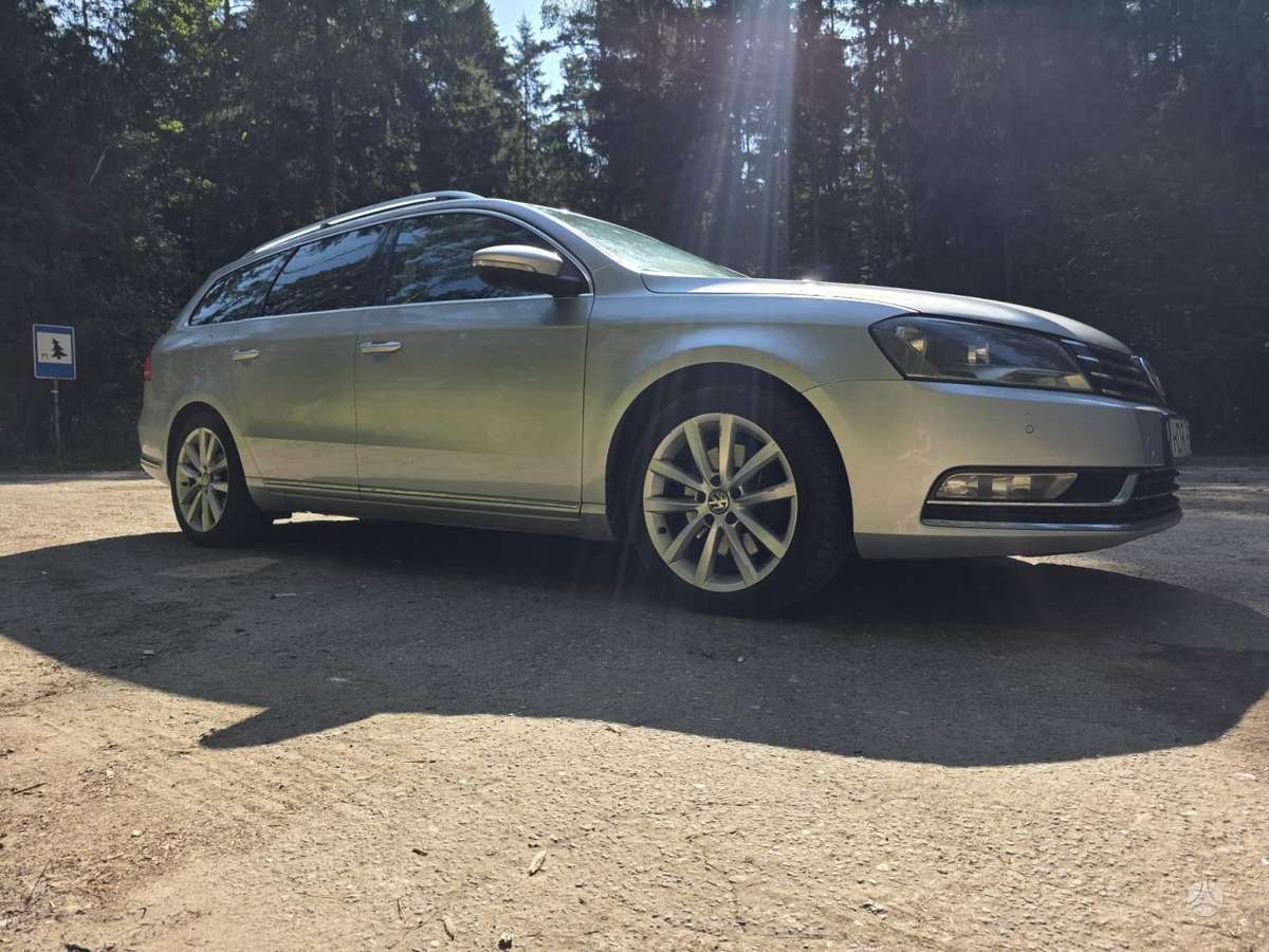 Volkswagen Passat 2011 — photo 10