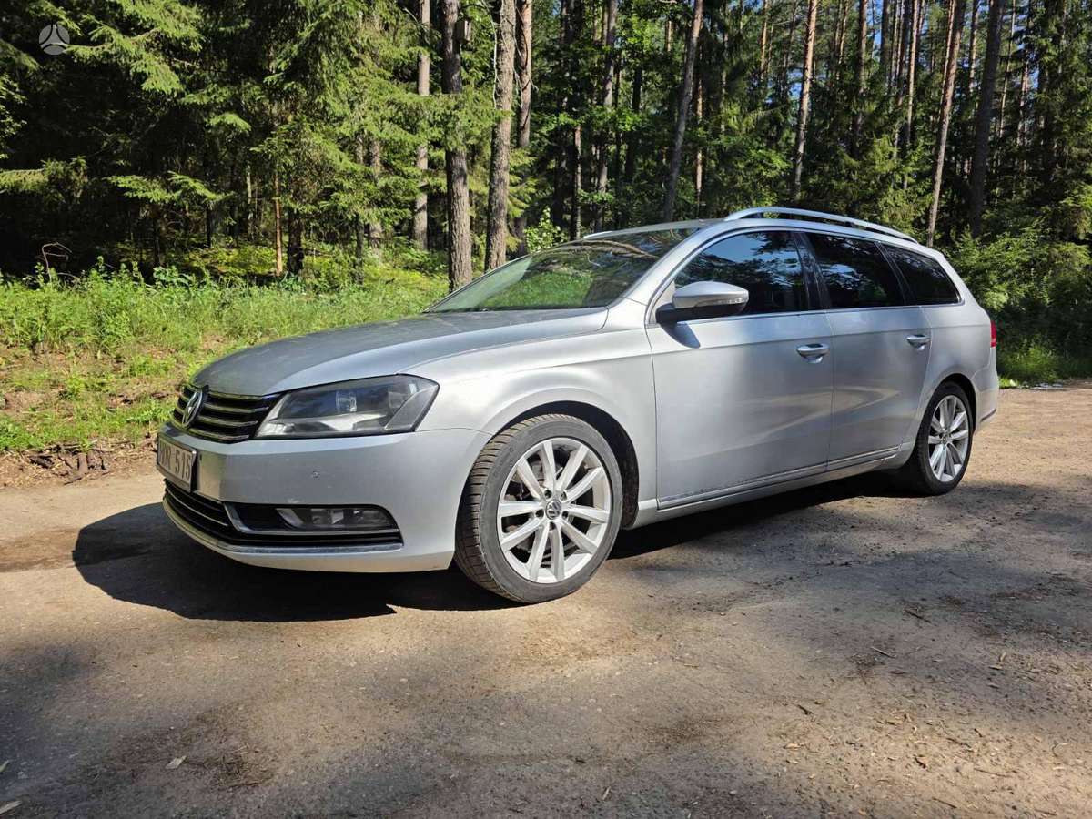 Volkswagen Passat 2011 — photo 8