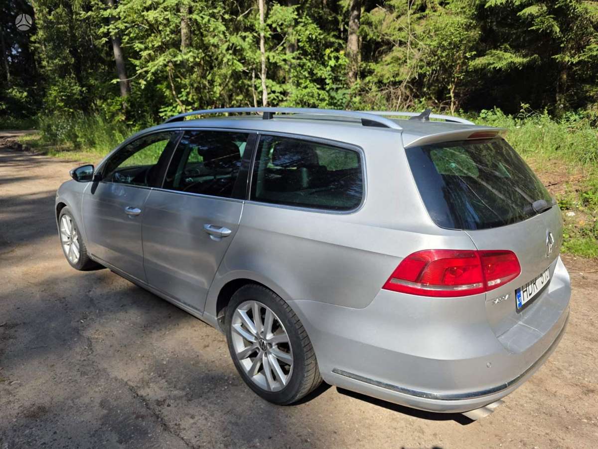Volkswagen Passat 2011 — photo 9