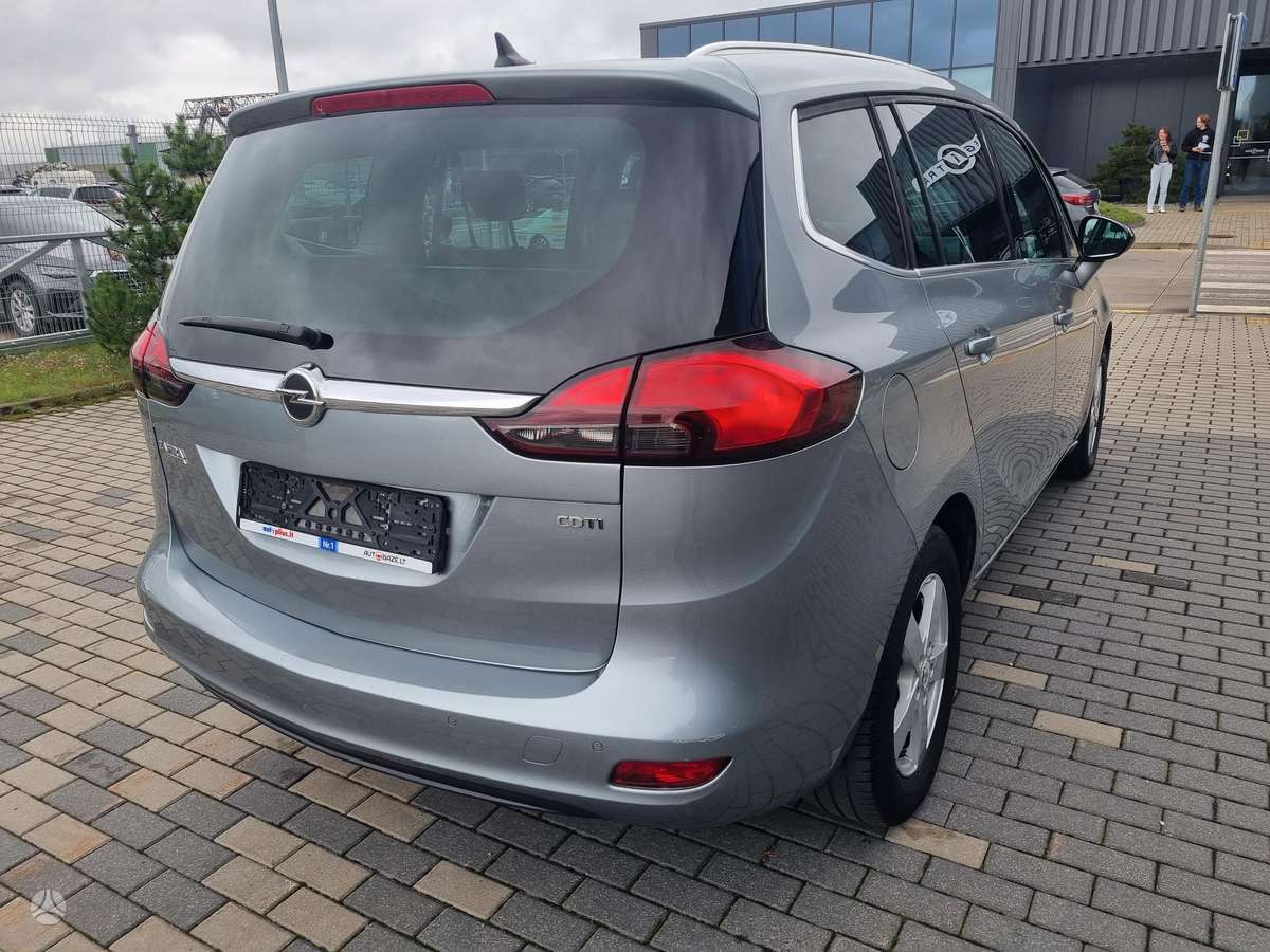 Opel Zafira 2015 — photo 5