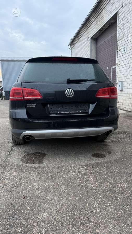 Volkswagen Passat 2013 — photo 13