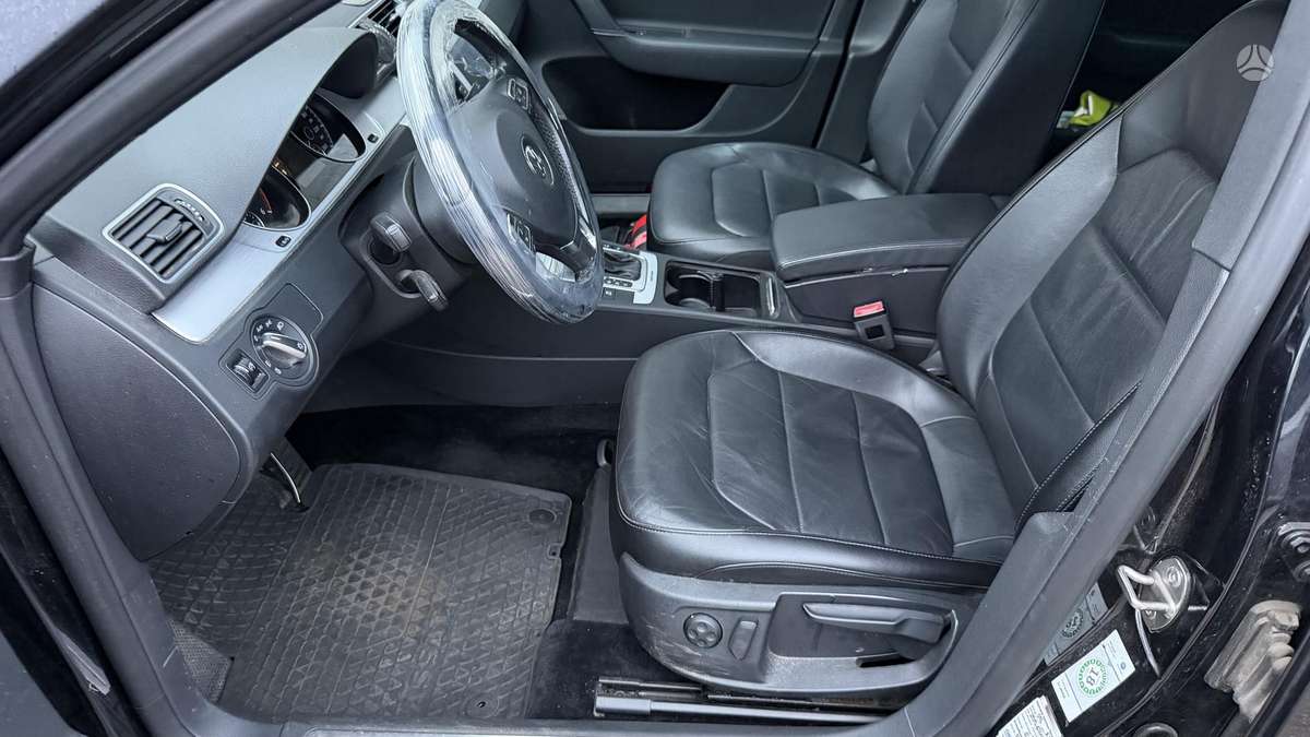 Volkswagen Passat 2013 — photo 7