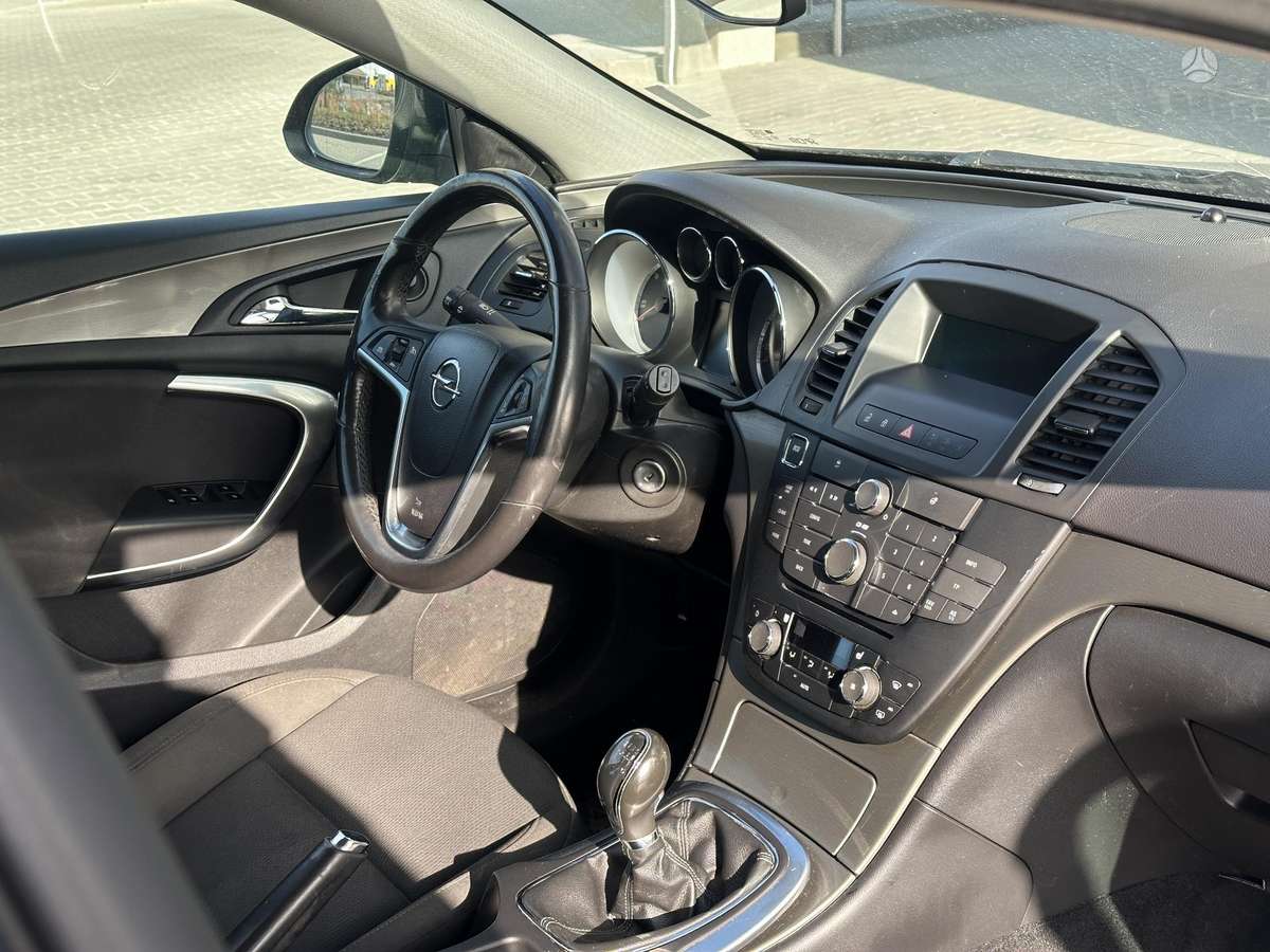 Opel Insignia 2013 — photo 14