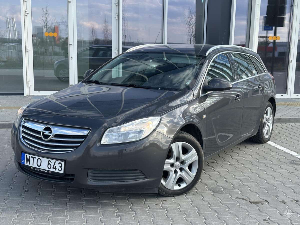 Opel Insignia 2013 — interior