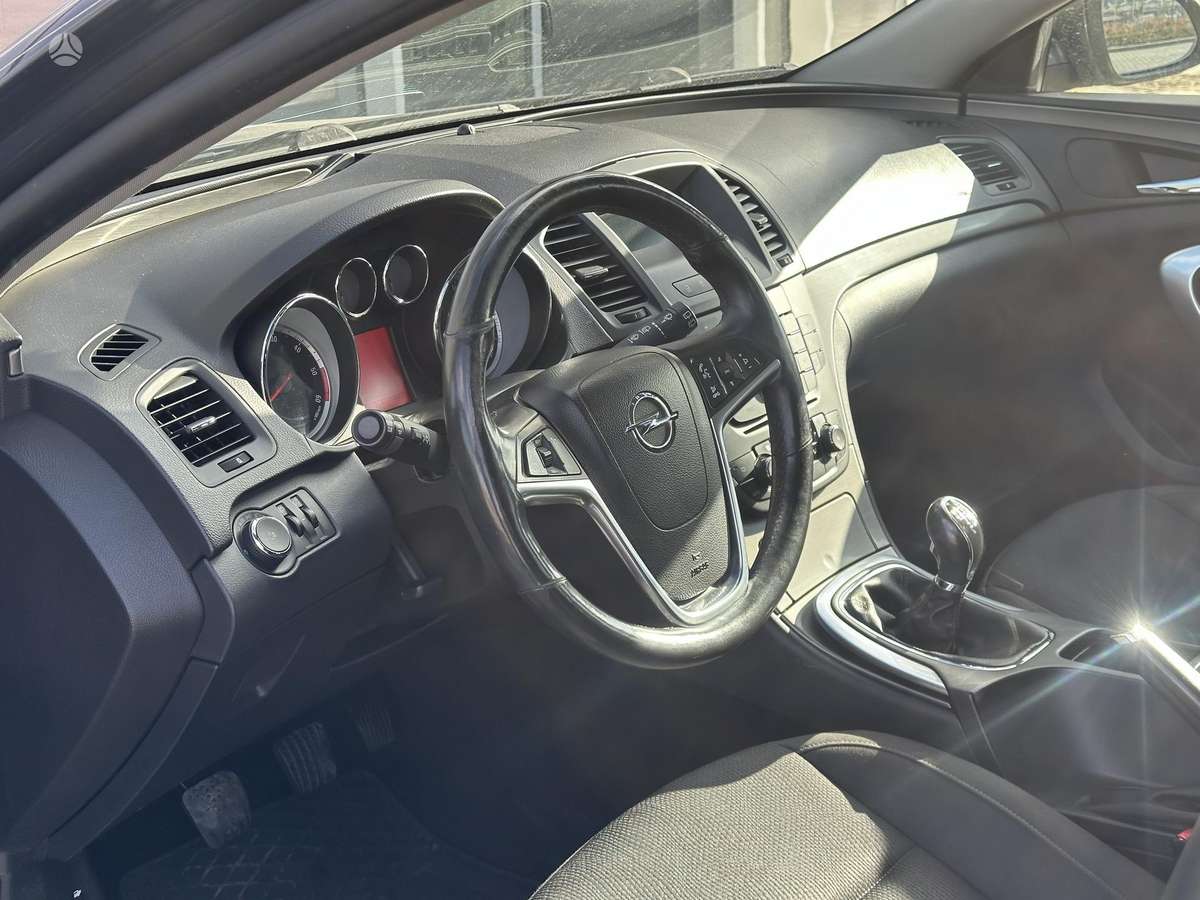 Opel Insignia 2013 — photo 8