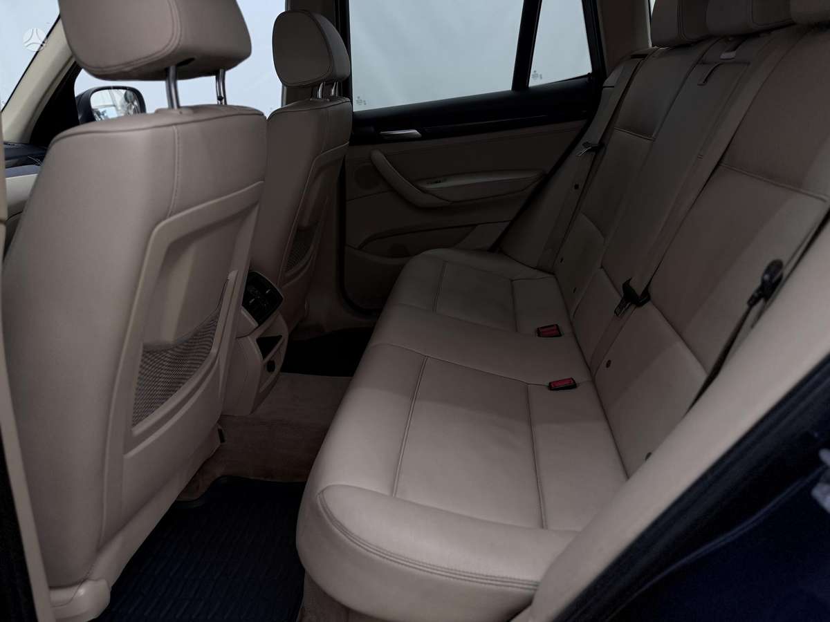 BMW X3 2012 — photo 11