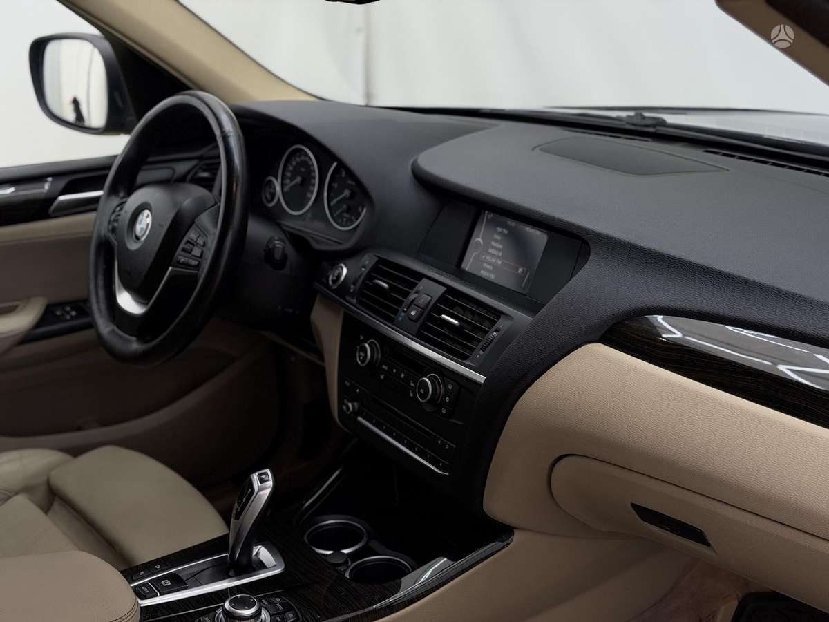 BMW X3 2012 — photo 18
