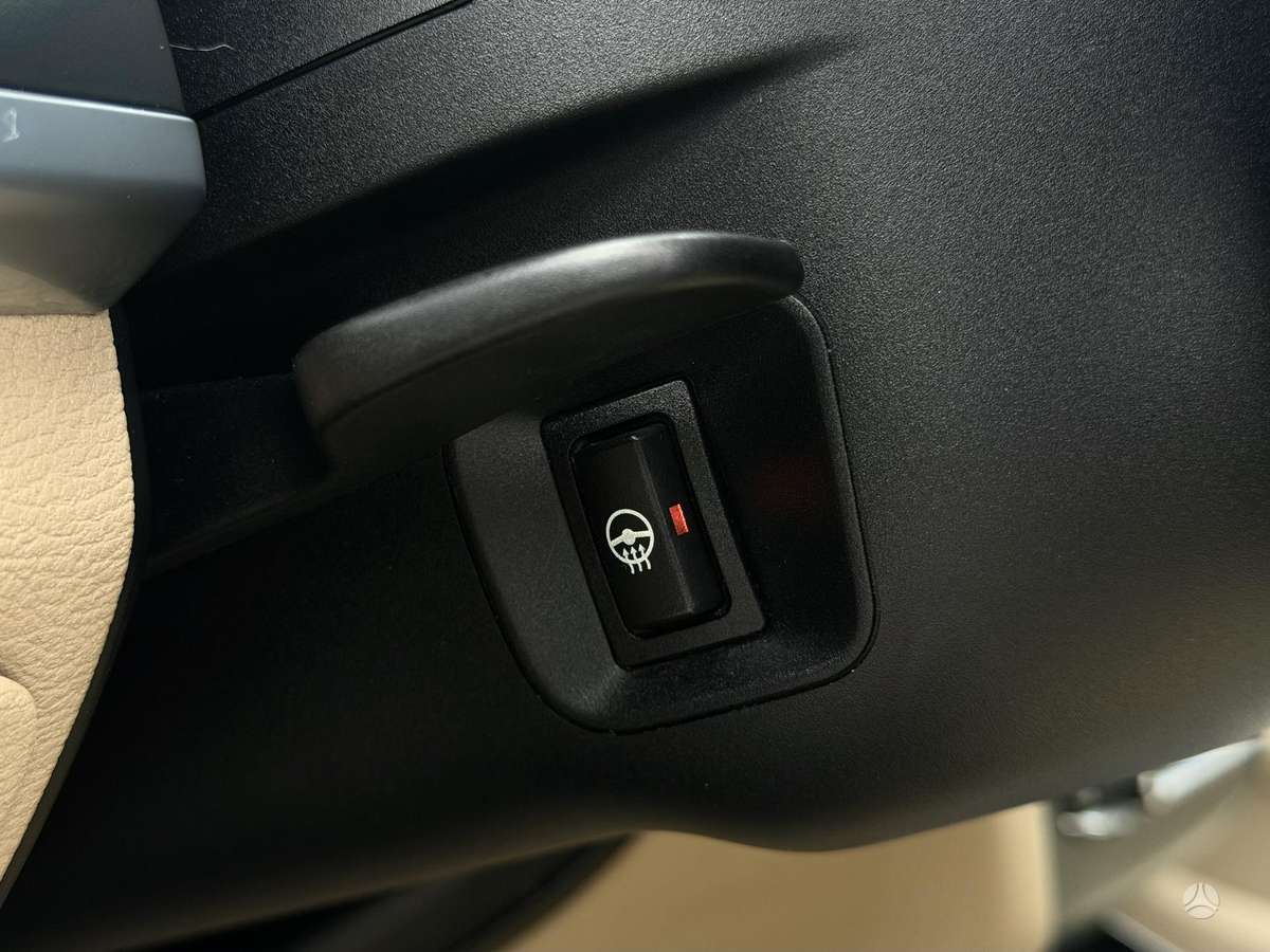 BMW X3 2012 — photo 23